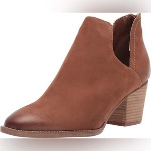 MAKE AN OFFER - BLONDO Waterproof Neda Booties